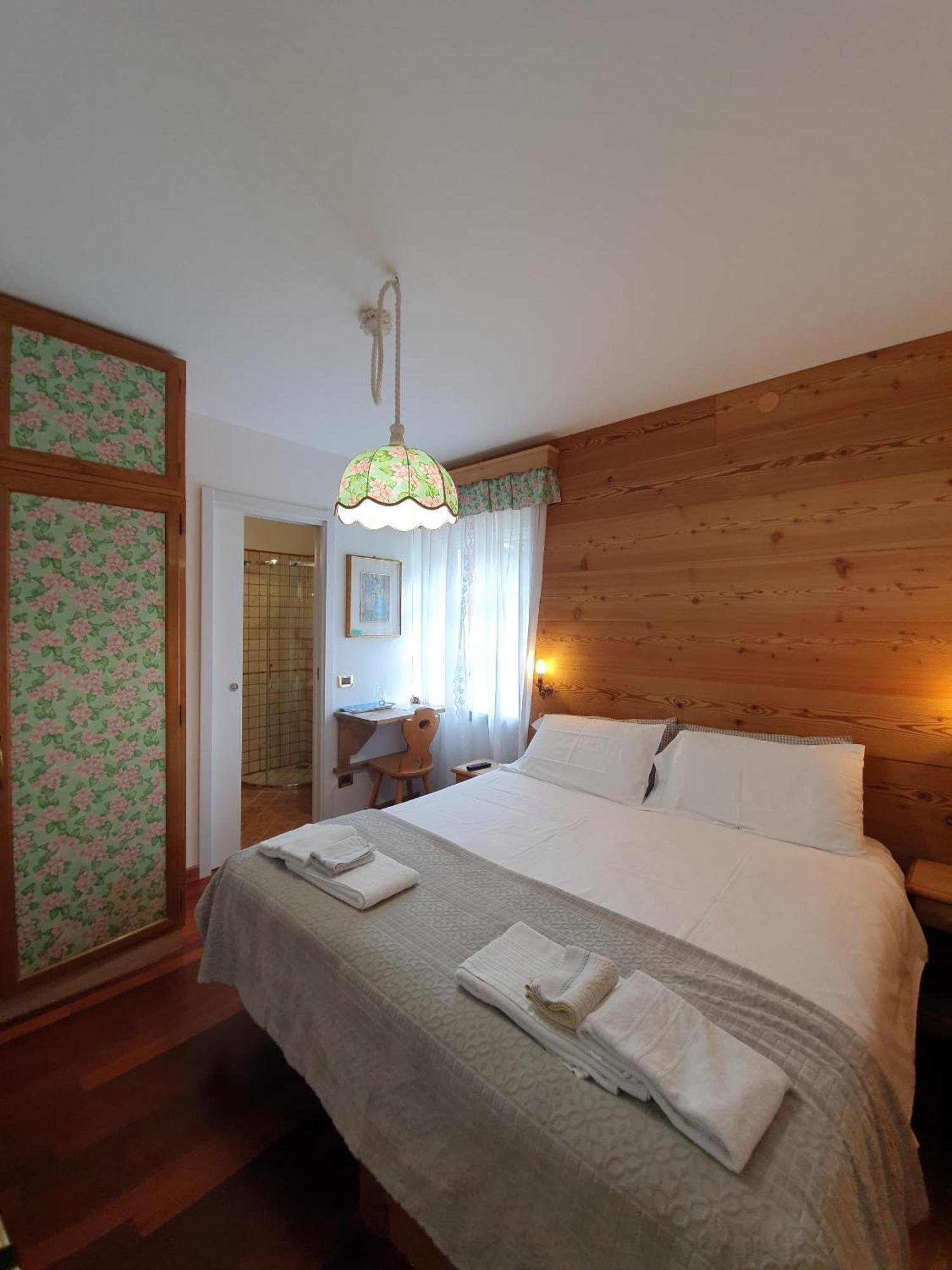 B&B Cristallo Кортина-д'Ампеццо Экстерьер фото